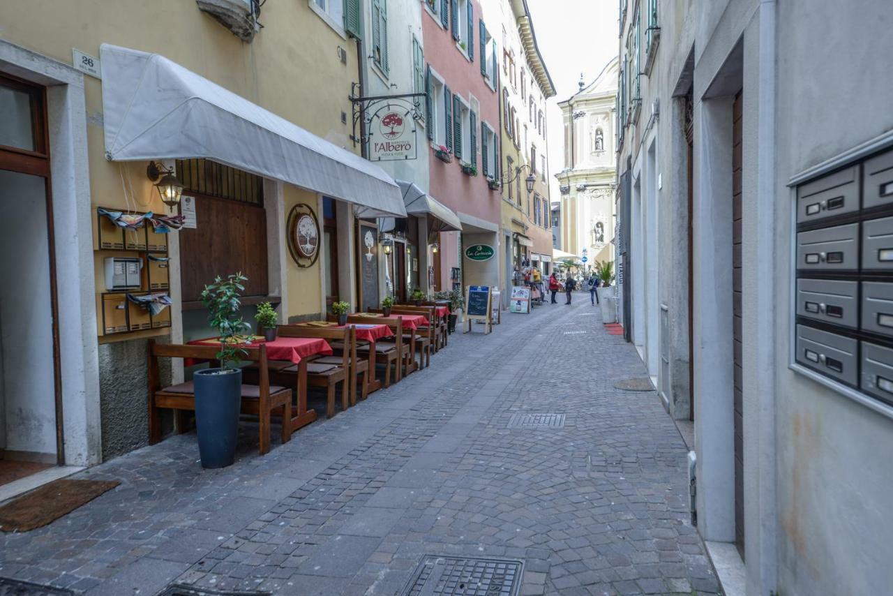 Family Retreat Apartment Riva del Garda Exterior photo