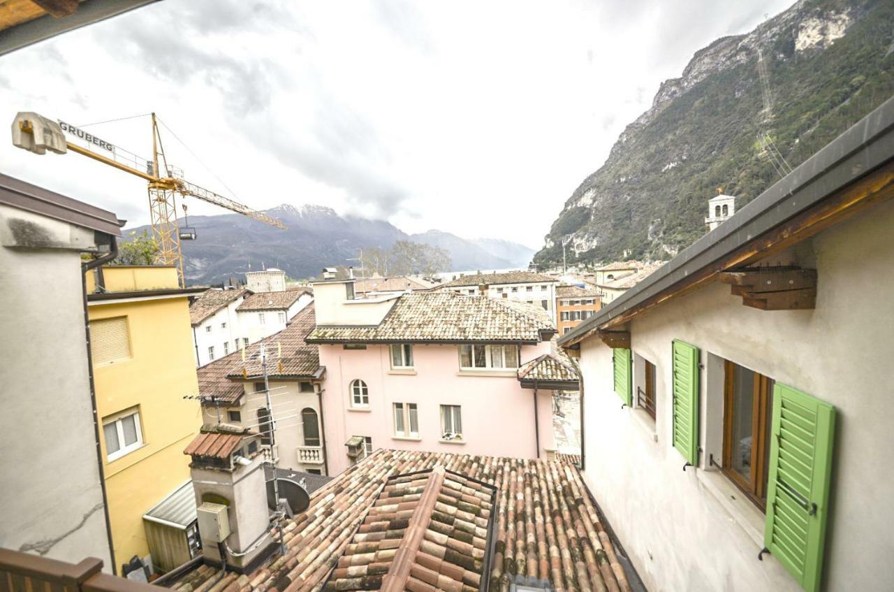 Family Retreat Apartment Riva del Garda Exterior photo